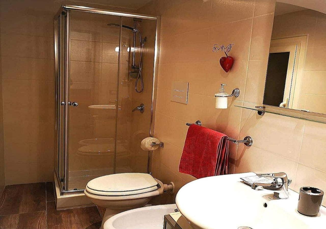 Piazza Dante 22 Apartment Naples Luaran gambar